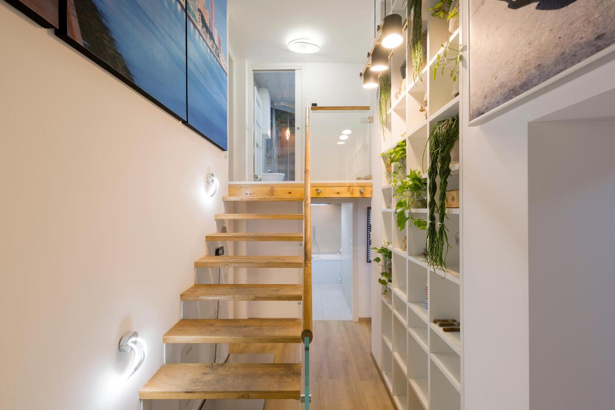 Luxe & Central Haven - Jacuzzi, Sauna, Steam, Private Parking 코모 외부 사진
