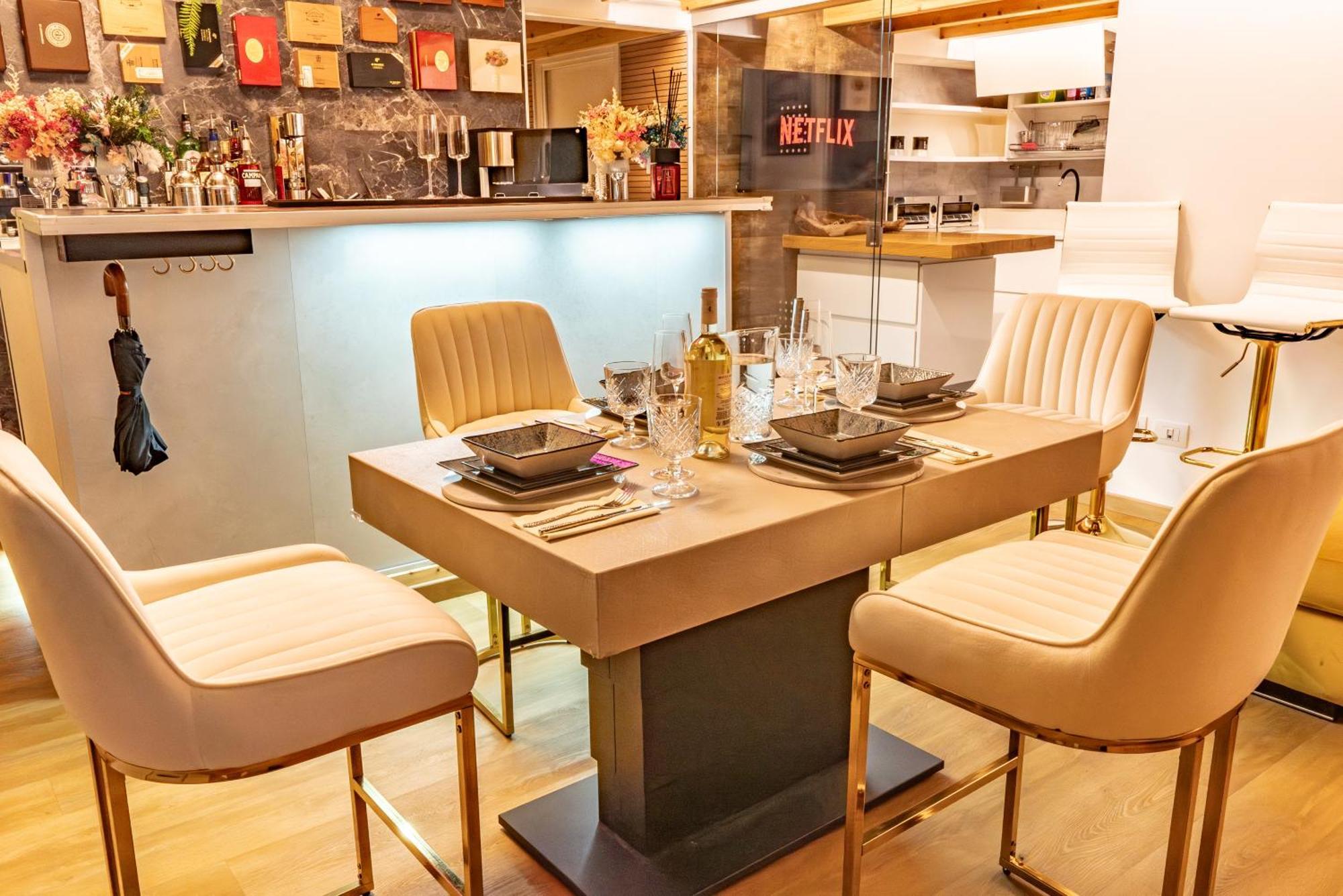Luxe & Central Haven - Jacuzzi, Sauna, Steam, Private Parking 코모 외부 사진